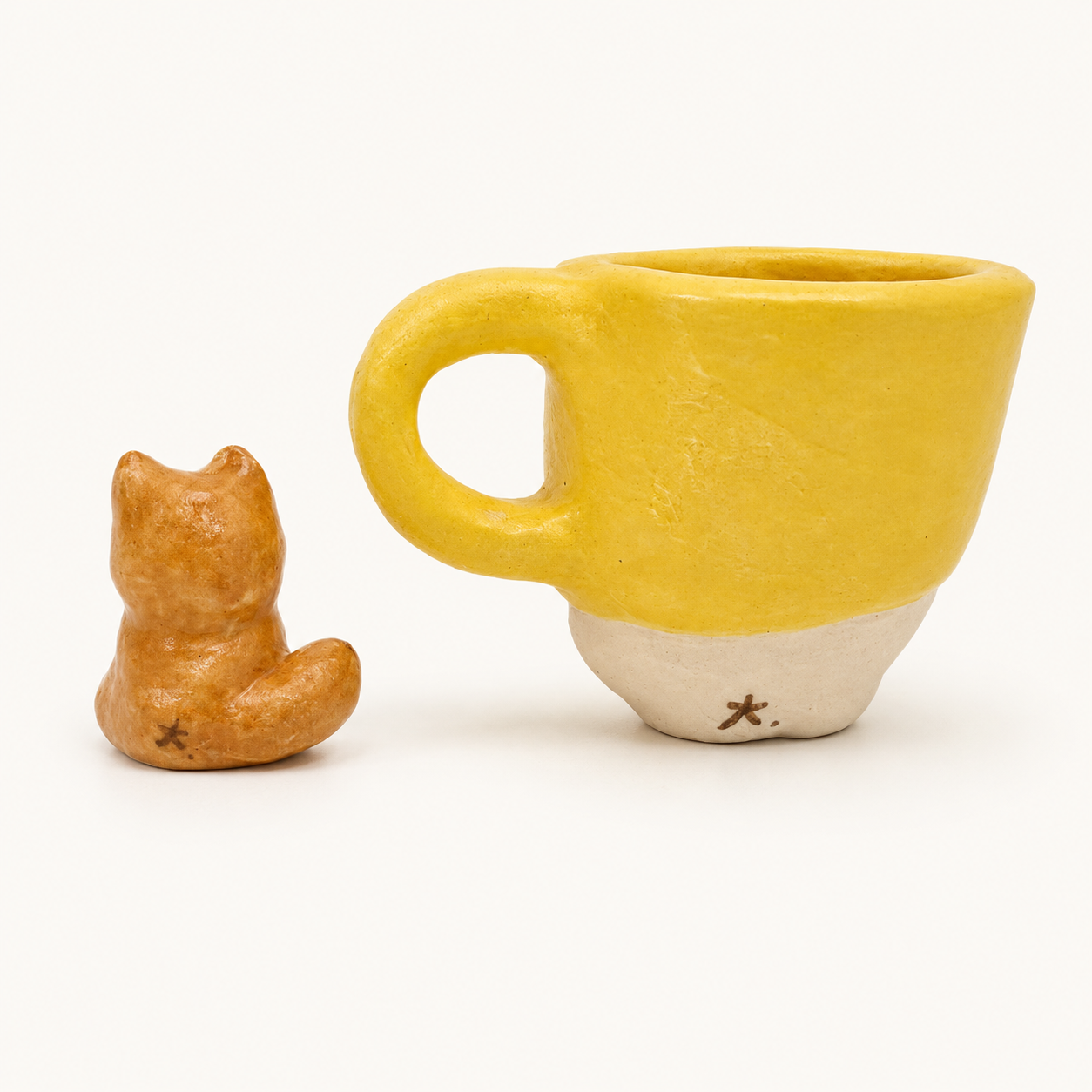 Cat Cup Stoneware Figurine| Sunshine Yellow | Taitau Fung (HK)