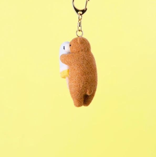 Needle Felting Kit | Paleta Bear | Hamanaka (Japan)