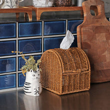 Load image into Gallery viewer, Animal Motif Porcelain Flower Vase | Cat | Creer (Japan)