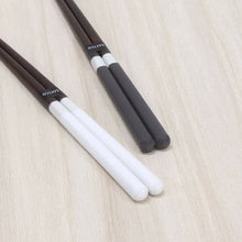 Load image into Gallery viewer, Black and White Cat Chopstick Set | Torico (Japan)
