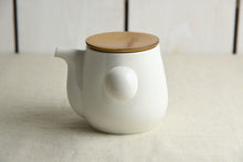Load image into Gallery viewer, Bico Caramel Glazed Mino Ware Teapot | Miyama (Japan)