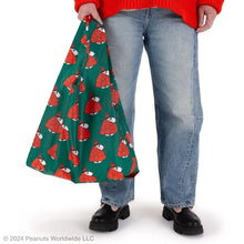 Load image into Gallery viewer, Snoopy Puffer Standard Baggu | Green/Red | Baggu