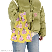 Load image into Gallery viewer, Snoopy Puffer Standard Baggu | Lime/Pink | Baggu