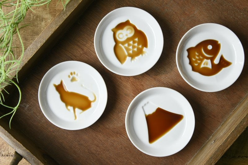 Sitting Cat Ceramic Sauce Dish (Japan)
