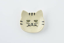 Load image into Gallery viewer, Tora Cat Ceramic Chopstick Dish (Japan)