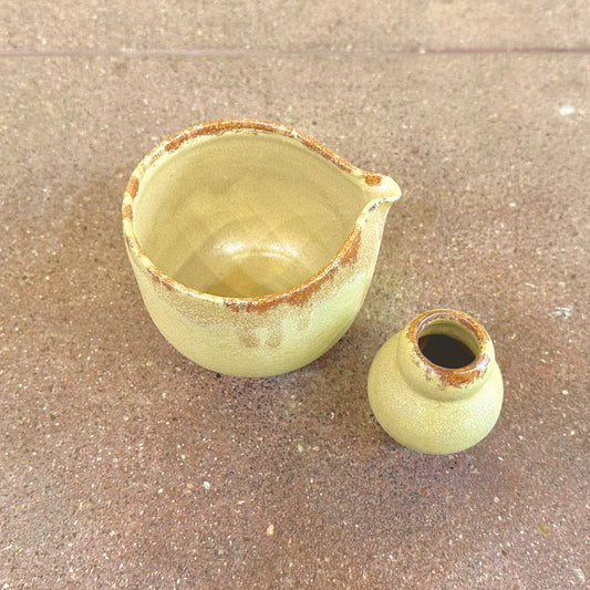 Soft Stone Spouted Matcha Bowl & Whisk Stand Ceramic Set | Yellow | Linnan Ye (Ca)
