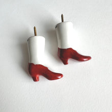 Load image into Gallery viewer, PRACTICAL Red Shoe Set | Kühn Keramik (Germany)