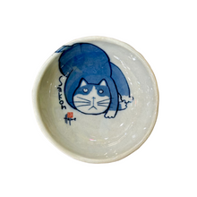 Load image into Gallery viewer, Kabamaru Mini Dish | Twisted Kitty | Miya (Japan)