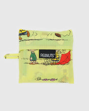 Load image into Gallery viewer, Peanuts Standard Baggu | Kite Eating Tree | Baggu (CA)