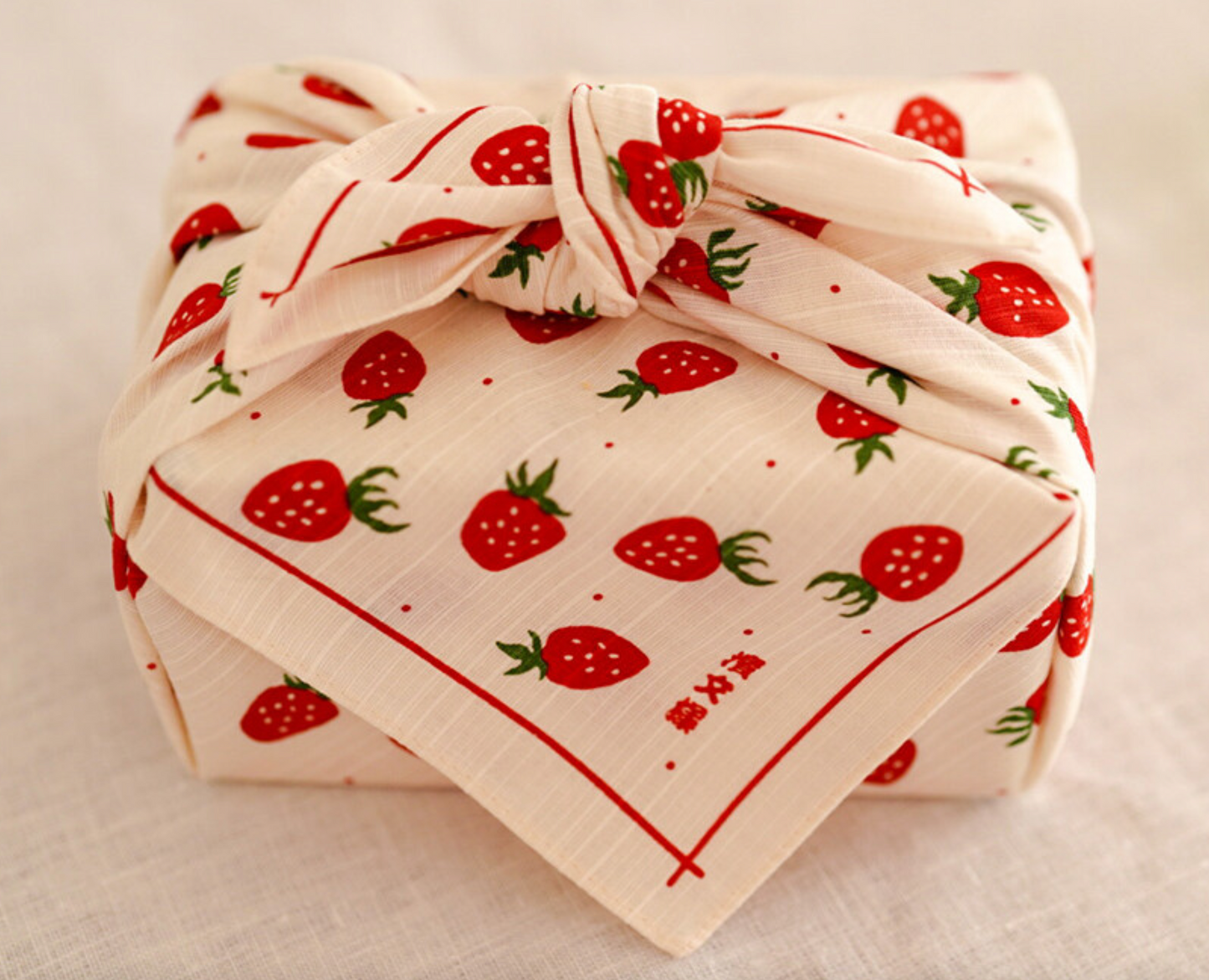 Ichigo Furoshiki Cloth | Hamamonyo (Japan)
