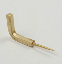 Load image into Gallery viewer, Brass L-Shaped Push PIn | Set of 5 | Shesay (Japan)