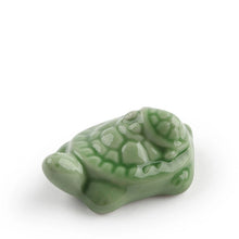 Load image into Gallery viewer, Chopstick Rest – Turtle and Baby | Miya (Japan)