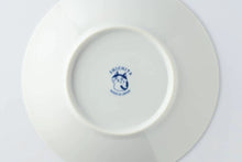 Load image into Gallery viewer, Staring Cats Plate | Shichita (Japan)