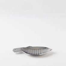 Load image into Gallery viewer, Stainless Steel Globe Fish Grater (Japan)
