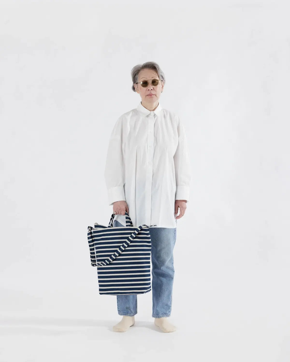 Zip Duck Bag | Vertical | Navy Stripe | Baggu (CA)