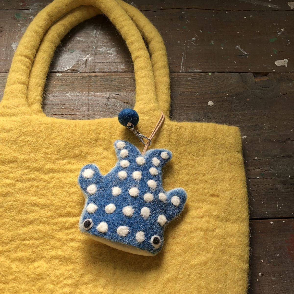 Whale Shark Wool Felt Key Case | Suica (Japan)