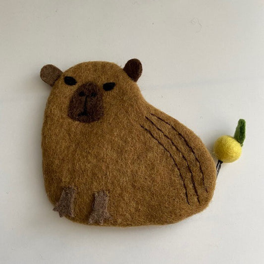 Capybara Wool Felt Zippered Pouch | Suica (Japan)