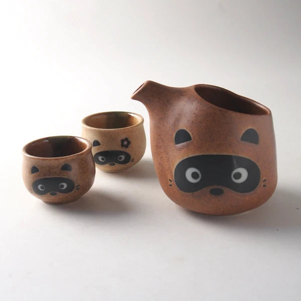 Side Spout Tanuki Raccoon Sake Set | Mitsui Pottery (Japan) – WE