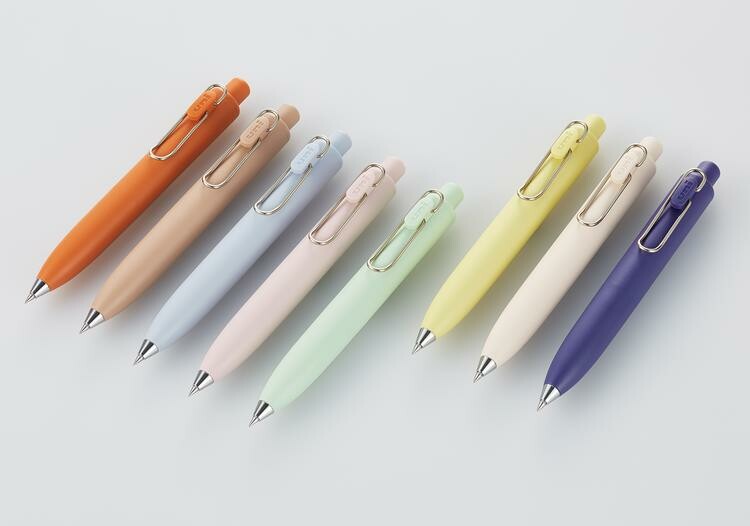 pen pen♡シャネルリボン Uni-Ball One P Gel Ink Pen | Mitsubishi (Japan) – WE ARE 1976