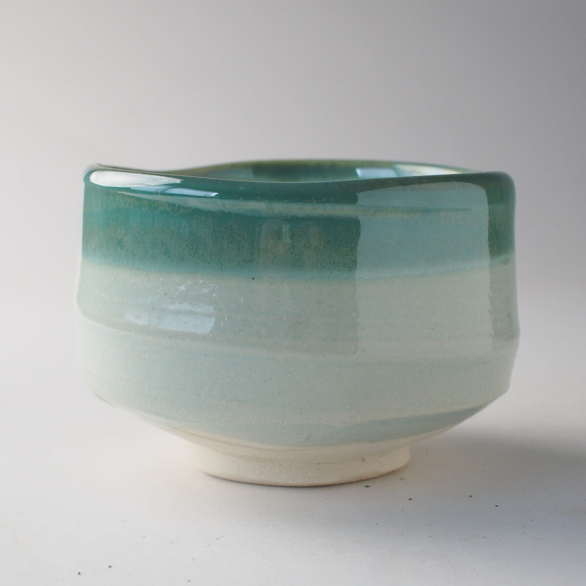 Ceramic Hitogama Hiwa Glass Matcha Bowl | Yamaki Hayashi (Japan)