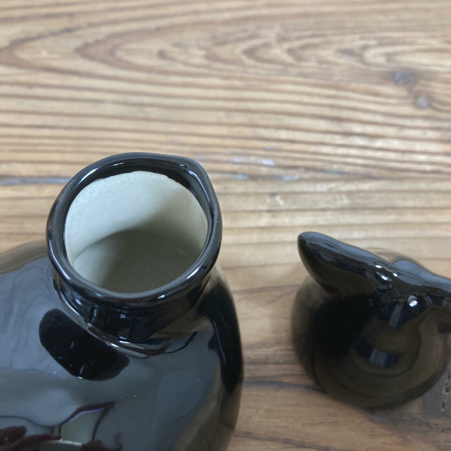 Japanese Ceramic Barware Whale Sake Set  (Japan)