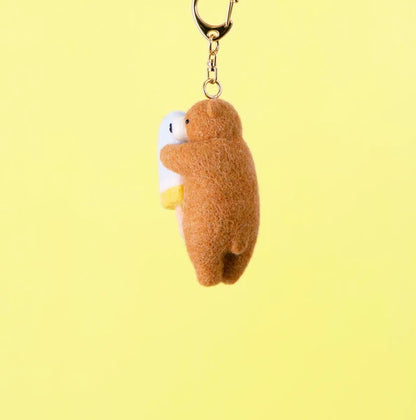 Needle Felting Kit | Paleta Bear | Hamanaka (Japan)