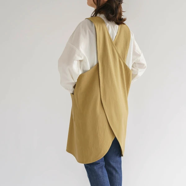 Cross-Back Cotton Twill Apron | Light Gray | Page One (Japan)