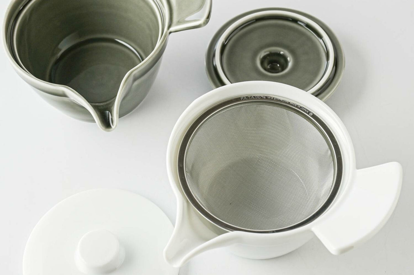 Suzume Chaki Teapot | White | Oda Pottery (Japan)