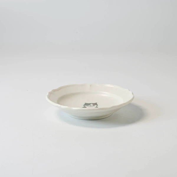 Awkward Calico Cat Small Dish | KNM Pottery (Japan)
