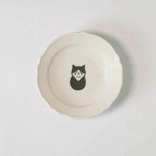 Load image into Gallery viewer, Awkward Black and White Cat Small Dish | KNM Pottery (Japan)
