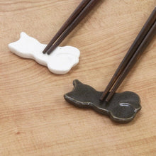 Load image into Gallery viewer, Black and White Cat Chopstick Set | Torico (Japan)
