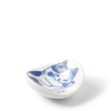 Load image into Gallery viewer, Calico Cat Chopstick Rest Dish (Japan)
