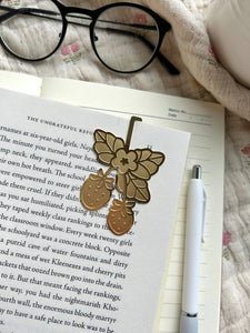 Strawberry Brass Bookmark | Chocolett (OR)