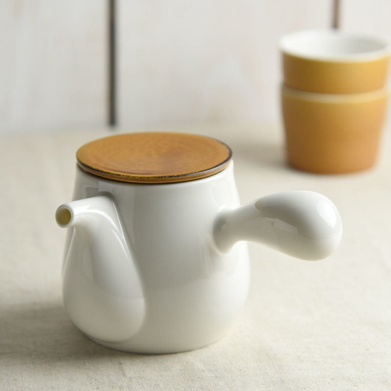 Bico Caramel Glazed Mino Ware Teapot |  Miyama (Japan)
