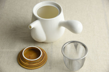 Bico Caramel Glazed Mino Ware Teapot |  Miyama (Japan)