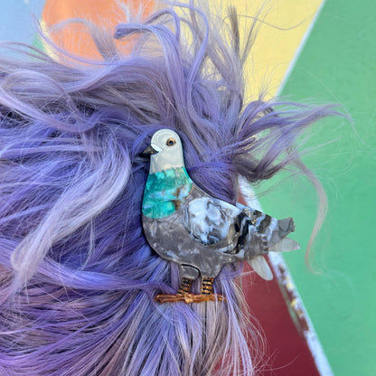 Pigeon Hair Claw The Peach Fuzz (CA)