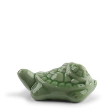 Load image into Gallery viewer, Chopstick Rest – Turtle and Baby | Miya (Japan)
