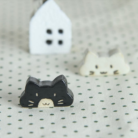 Tuxedo Cat Chopstick Rest | Mino Ware (Japan)