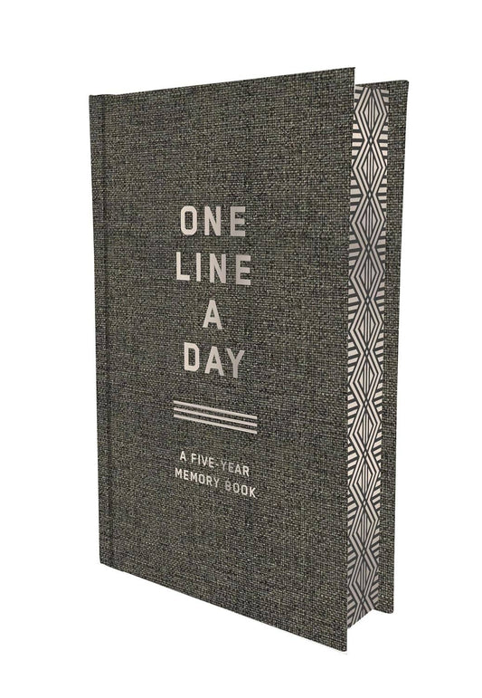 Canvas One Line a Day | Charcoal | Chronicle Books (CA)