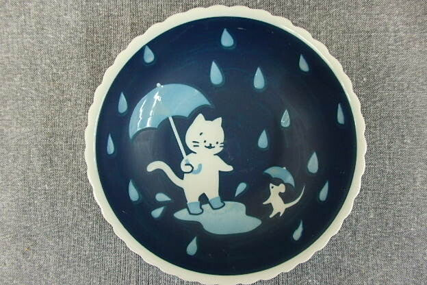 Cat Life Series Ceramic Bowl | Rainy Day | Mitsui Pottery (Japan)