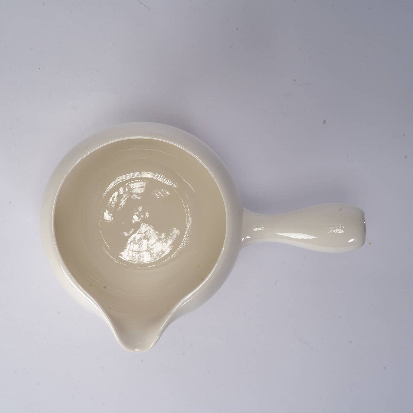Side Handle Porcelain Katakuchi Matcha Bowl | Glossy White