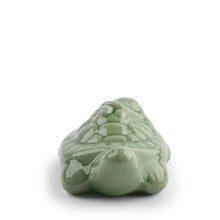 Load image into Gallery viewer, Chopstick Rest – Turtle and Baby | Miya (Japan)

