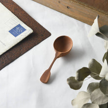 Load image into Gallery viewer, Wood Vintage Coffee Measuring Spoon | Yamani (Japan)
