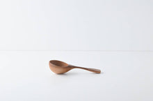 Load image into Gallery viewer, Wood Vintage Coffee Measuring Spoon | Yamani (Japan)
