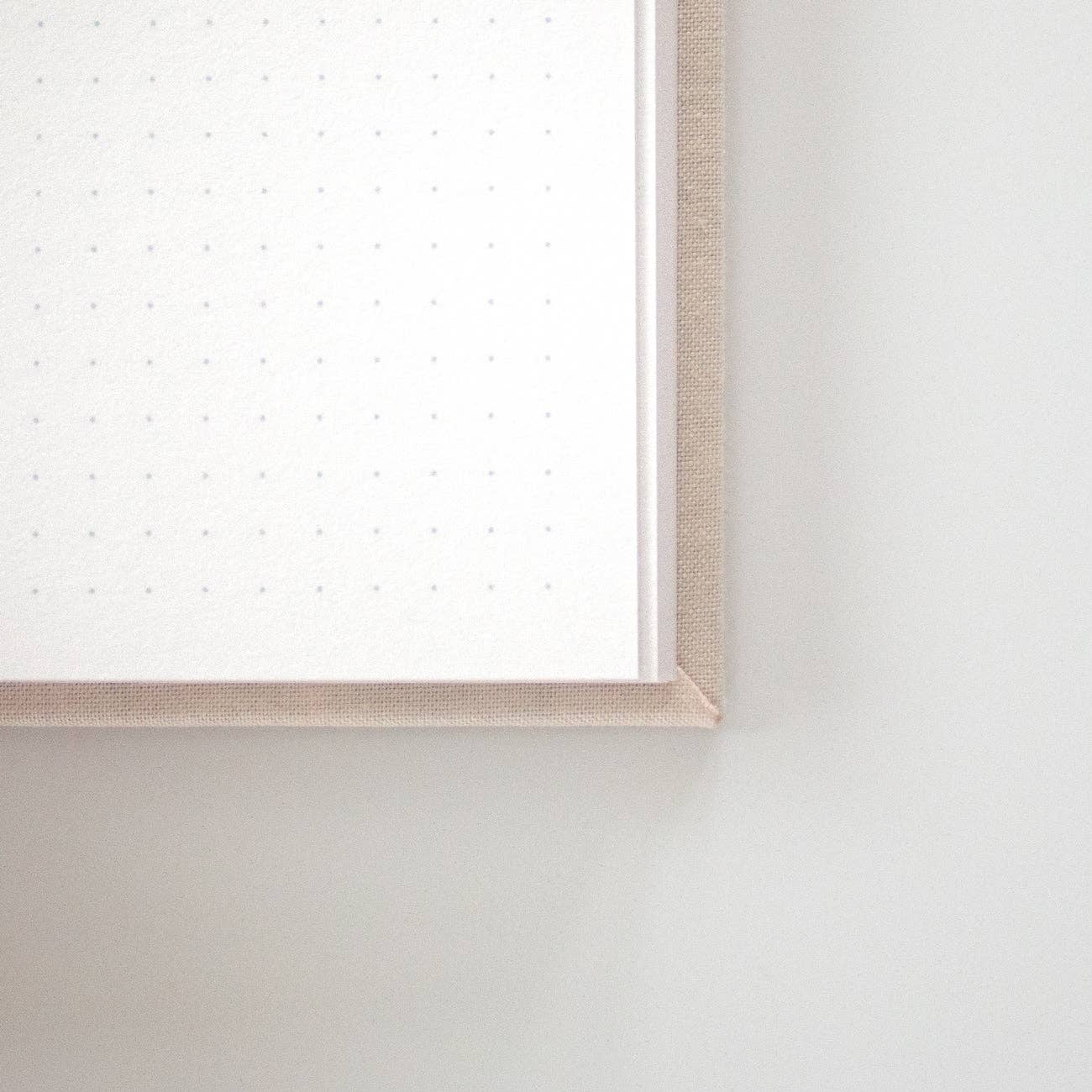 B6 Dotted Hardbound Journal | Papelerìa Raci (TX)