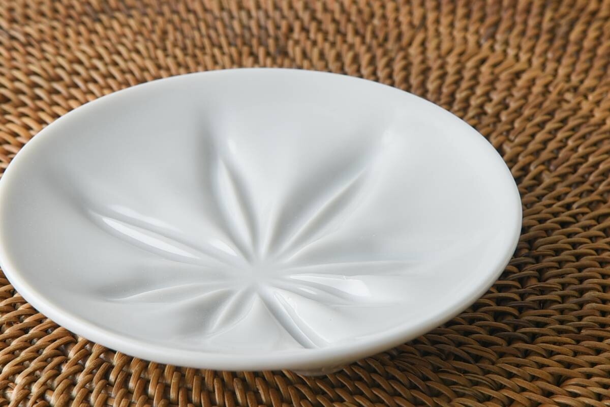 Maple Soy Sauce Plate | Mino Ware (Japan)