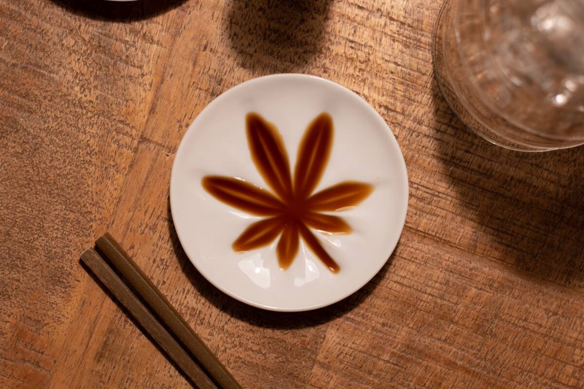 Maple Soy Sauce Plate | Mino Ware (Japan)