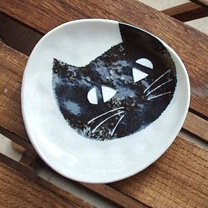 Mitsumel Cat Triangular Dish (Japan)