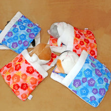 Load image into Gallery viewer, Plush Futon Bedding Set | Naito Design (Japan)
