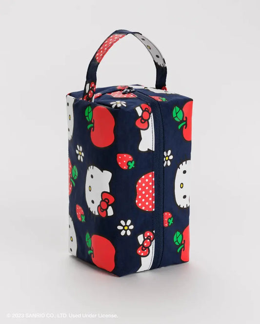Hello Kitty Dopp Kit | Apple | Baggu (CA)